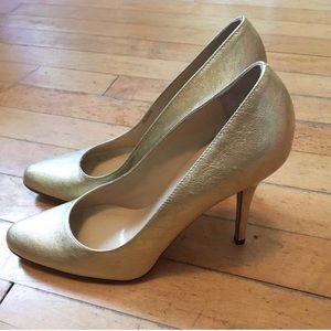 Michael Kors gold 2in heels Sz. 7.5